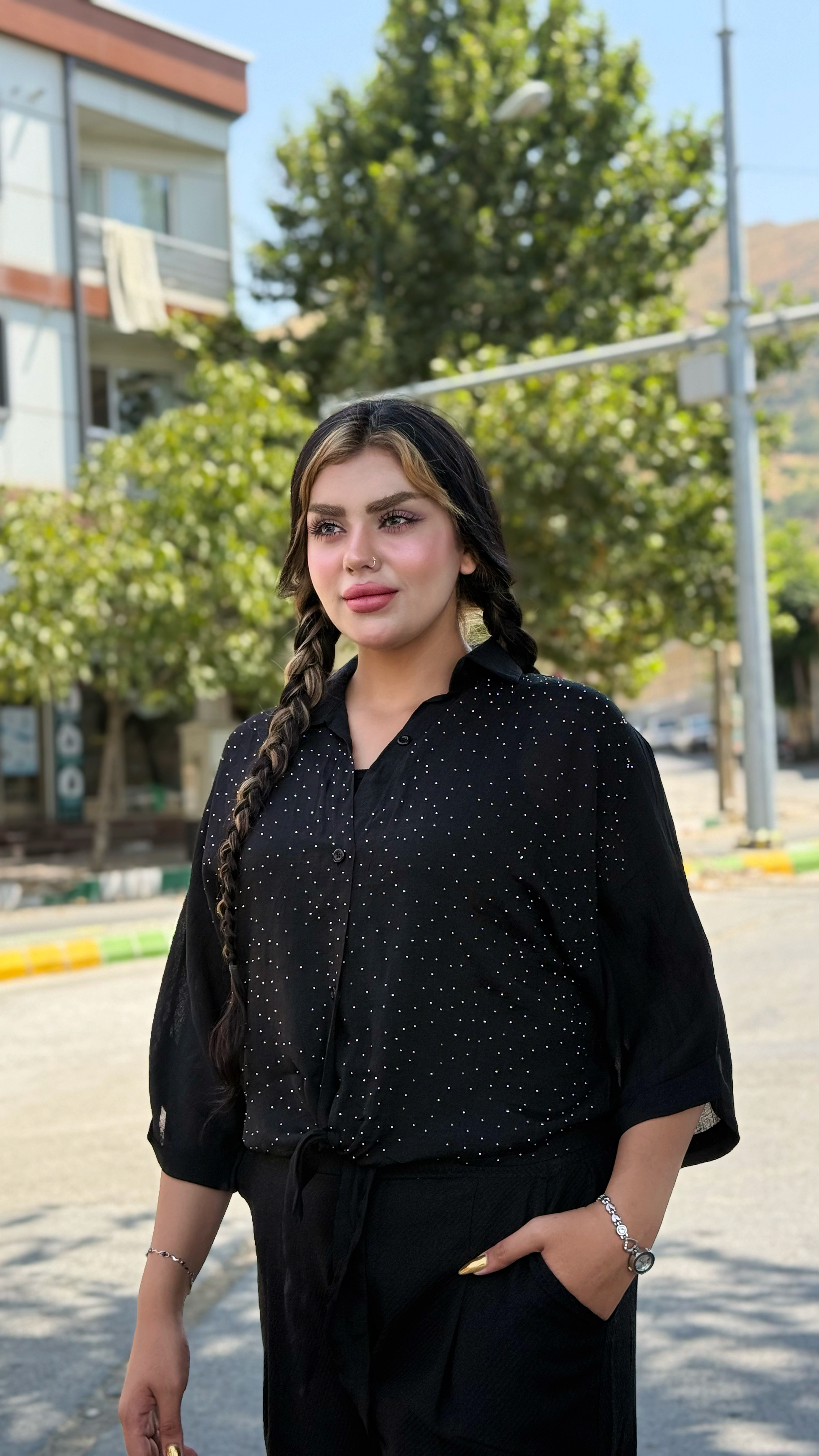 شومیز گره ای نگین دار